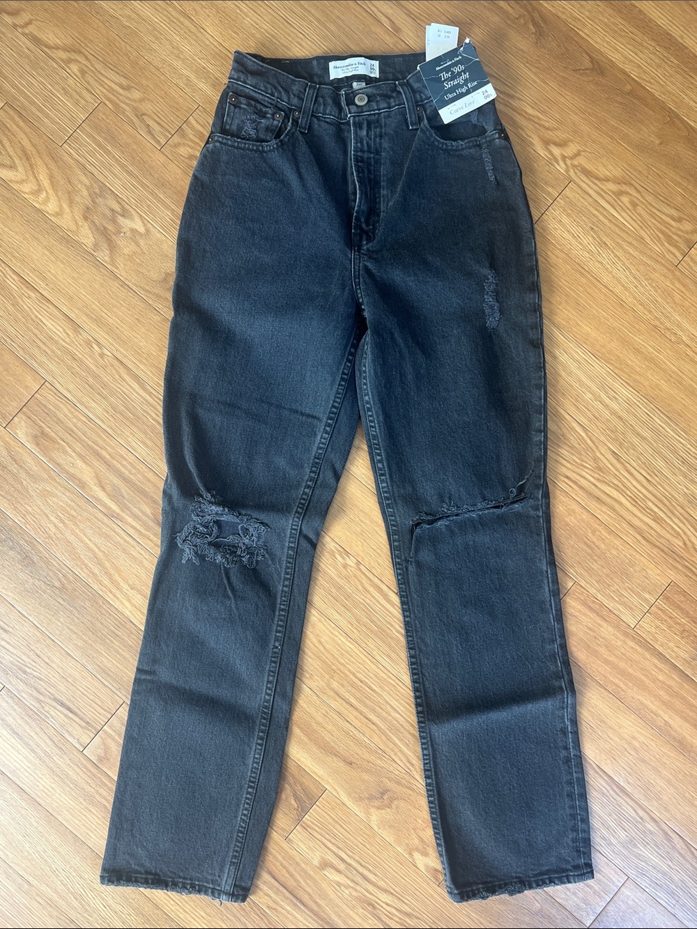 NWT Abercrombie & Fitch '90s Straight Ultra High Rise Curve Love Black Jeans